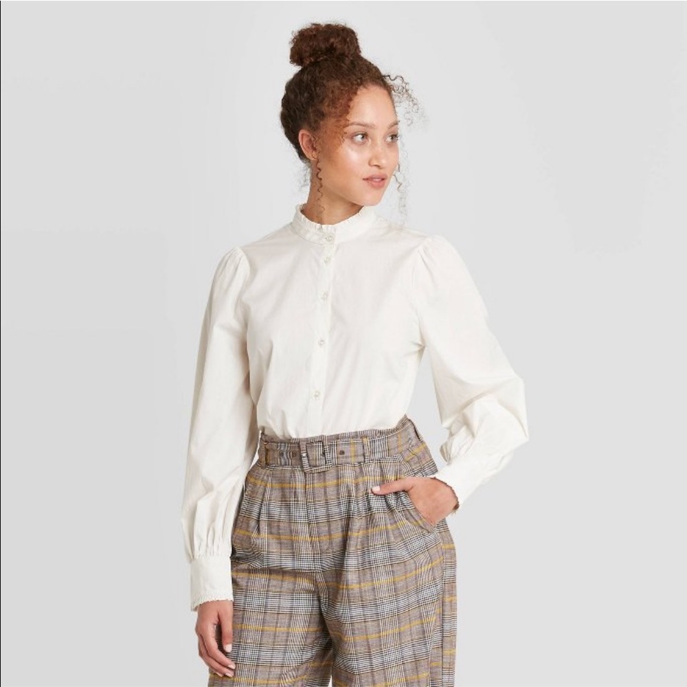Women’s Long Sleeve Button Down